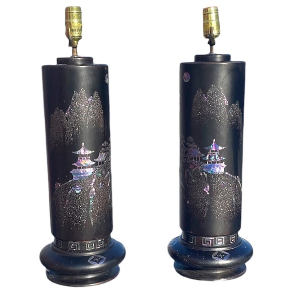 RARE SET OF 2 HOLLYWOOD REGENCY BLACK LAQUER MOTHER OF PEARL INLAY TABLE LAMP - Picture 1 of 16